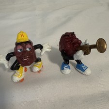1988 VINTAGE CALIFORNIA RAISINS FIGURE LOT OF 2 Trumpet Roller Skates