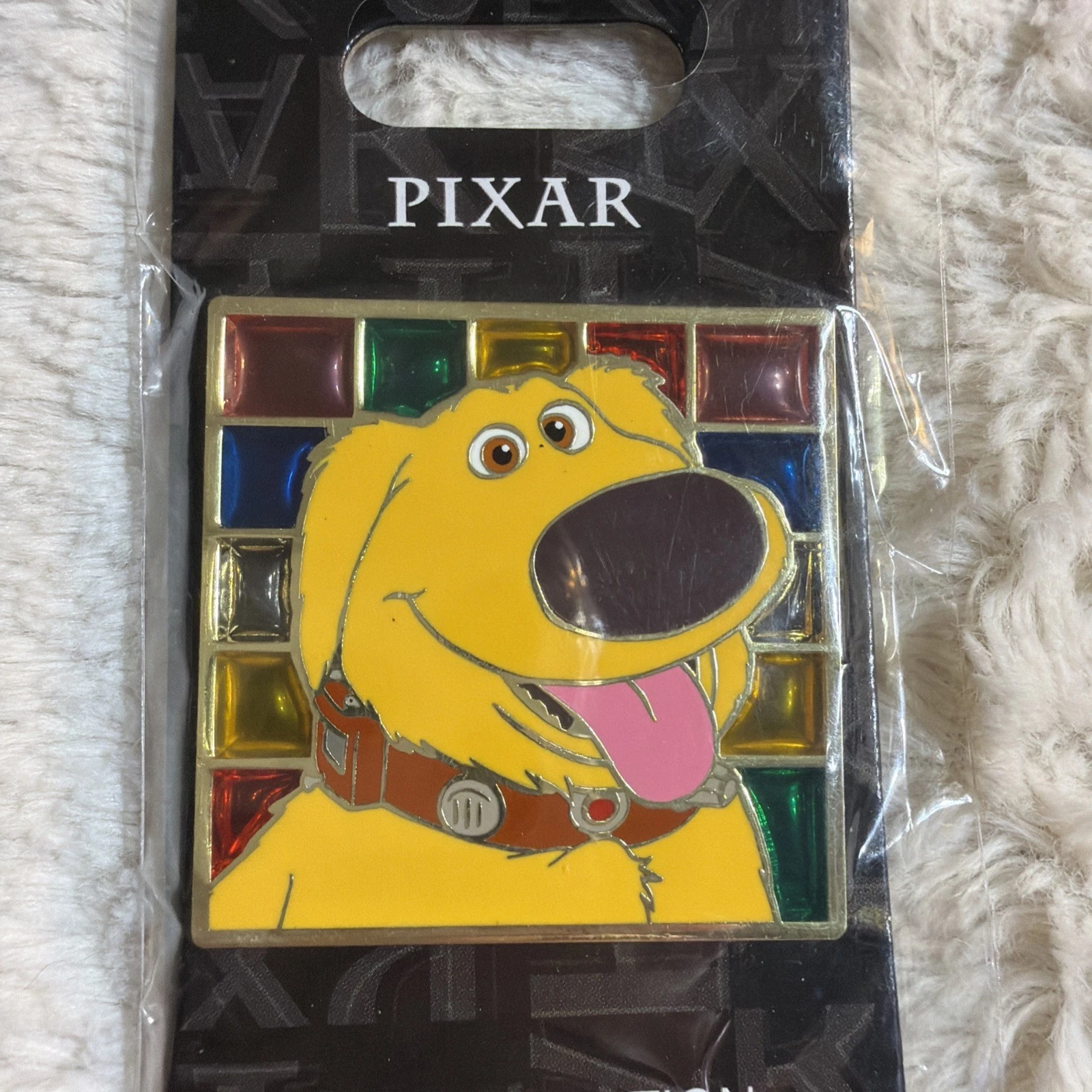 Pixar Up! Dug Stained Glass Pin LE 300 DPB Uncas Exclusive Disney Pin