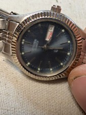 Vintage Citizen CQ Women's Day Date Quartz Watch - Scuffed Crystal - Fresh Batt