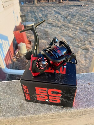Eagle Claw Ec 2.5 Series 5.2:1 Spin Reel 9+1 Bb Sz 40 Black/Red. New In Box.