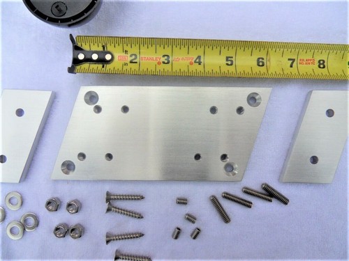 LOWRANCE TOTALLY ADJUSTABLE RIGHT SIDE TRANSDUCER MOUNTING BRACKET PLATE F/SHIP - Picture 4 of 12