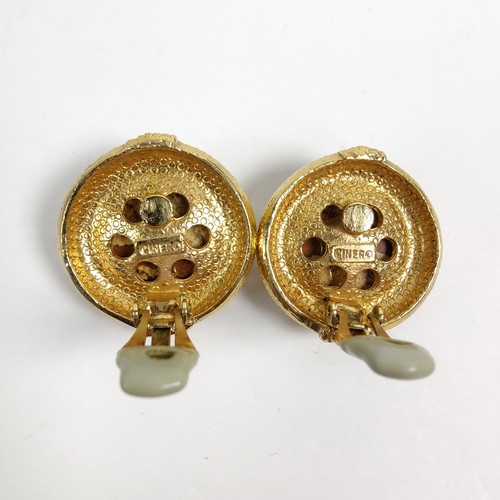 Vintage Gold Plated Rhinestone Clip On Earrings SIGNED Ciner - Picture 4 of 6