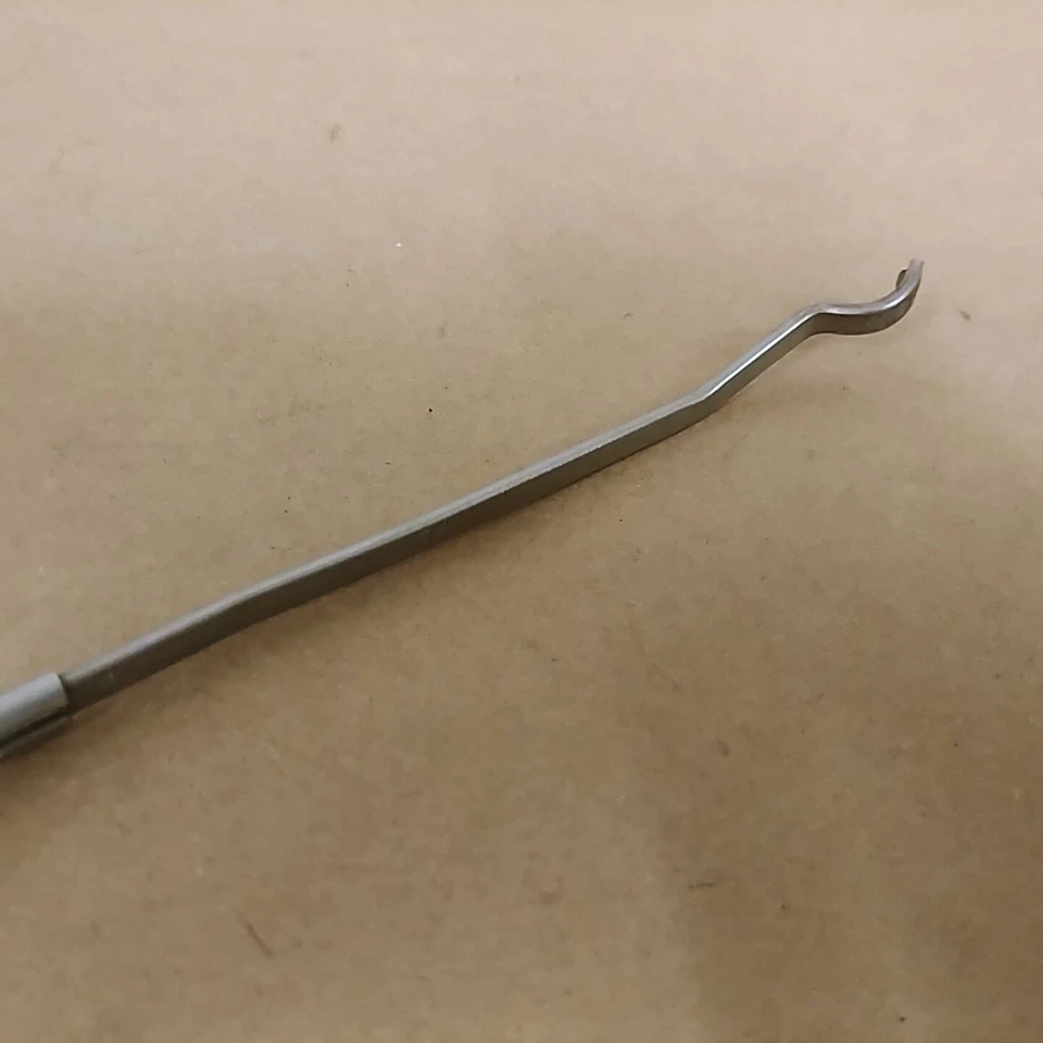 Brazo limpiaparabrisas MG Midget 1969-1980 original TEX tipo gancho OEM Foto 3 de 4