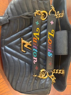 Louis Vuitton New Wave Chain Tote MM Black Quilted Calfskin Rainbow Handle