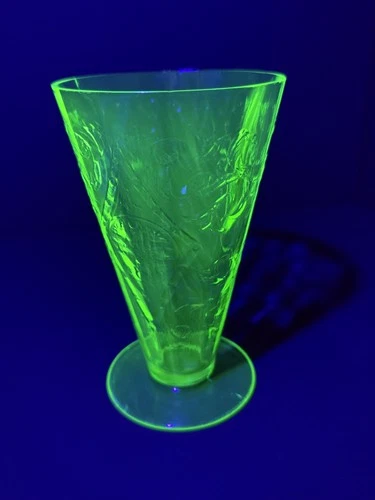 Vtg Federal Glass Uranium Madrid Green Pattern 5" Footed Tumbler ~See Photos~