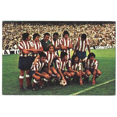 ATHLETICO MADRID Fußballmannschaft Gruppe Postkarte 1975 vom FKS, ungelaufen