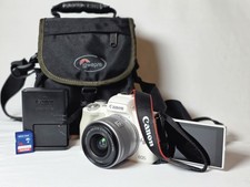 Imagen de Canon EOS M50 Mirrorless Camera White + 15-45mm Lens, Charger, Bag, SD Card