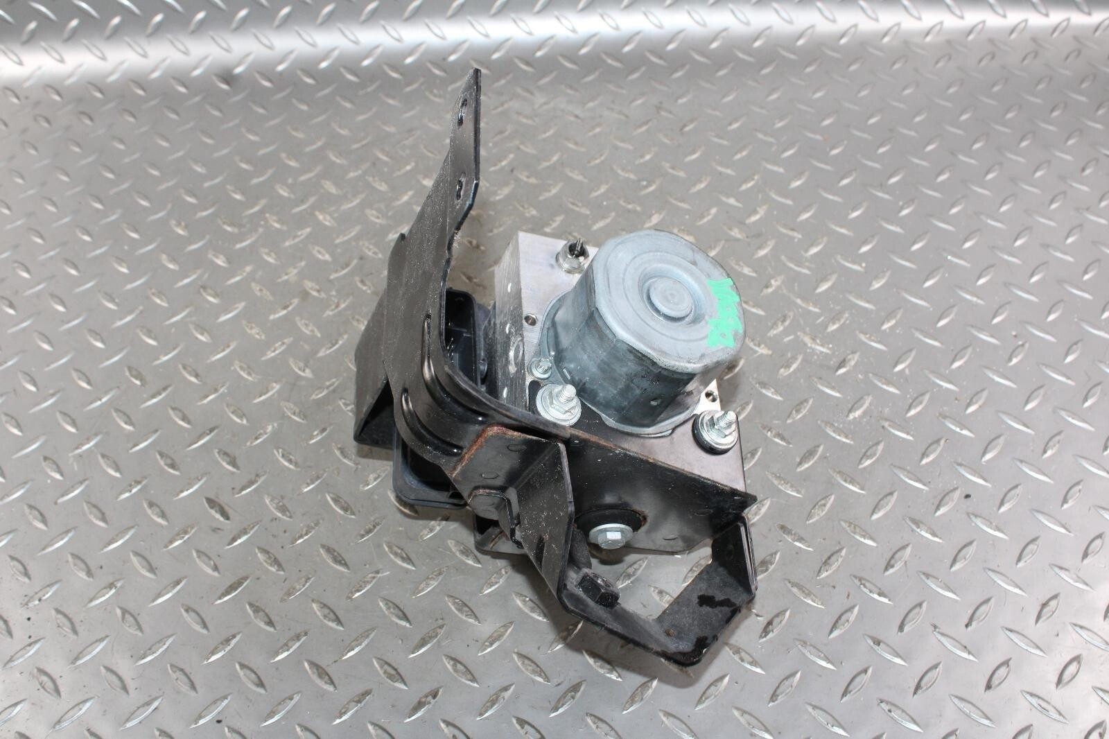 14-17 Ghibli Anti Lock Brake System ABS Pump Part Unit Module OEM Factory OE WTY