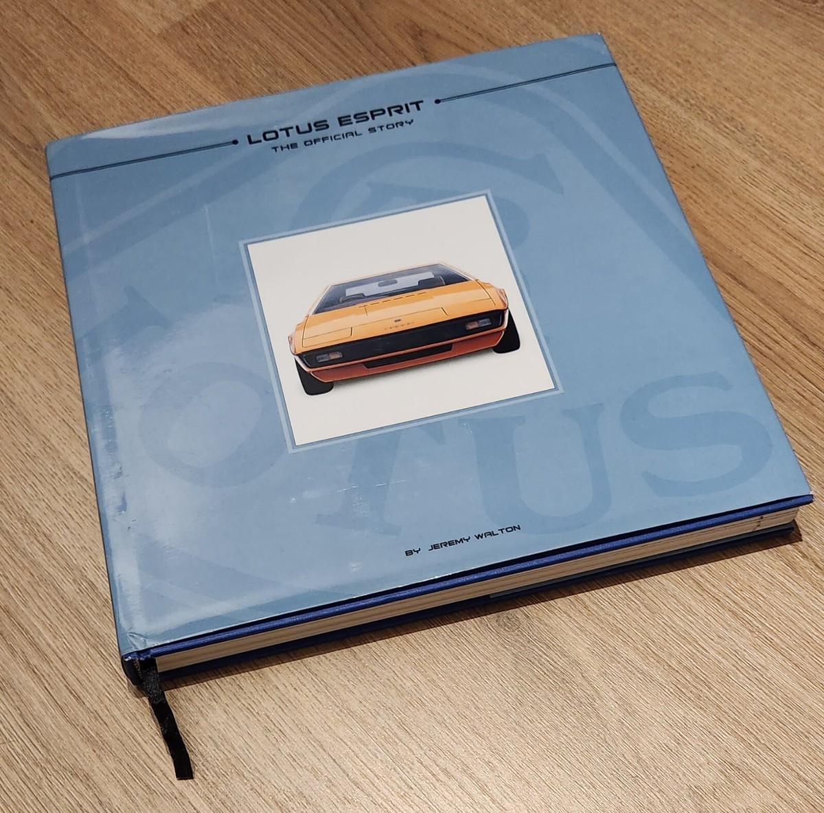 LOTUS ESPRIT: THE OFFICIAL STORY By Jeremy Walton Hardback 2006 By 