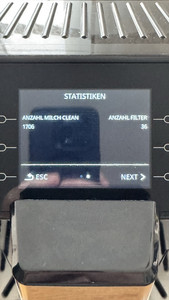 DeLonghi PrimaDonna Class ECAM550.65.SB Kaffeevollautomat, 1450W, Schwarz/Silber