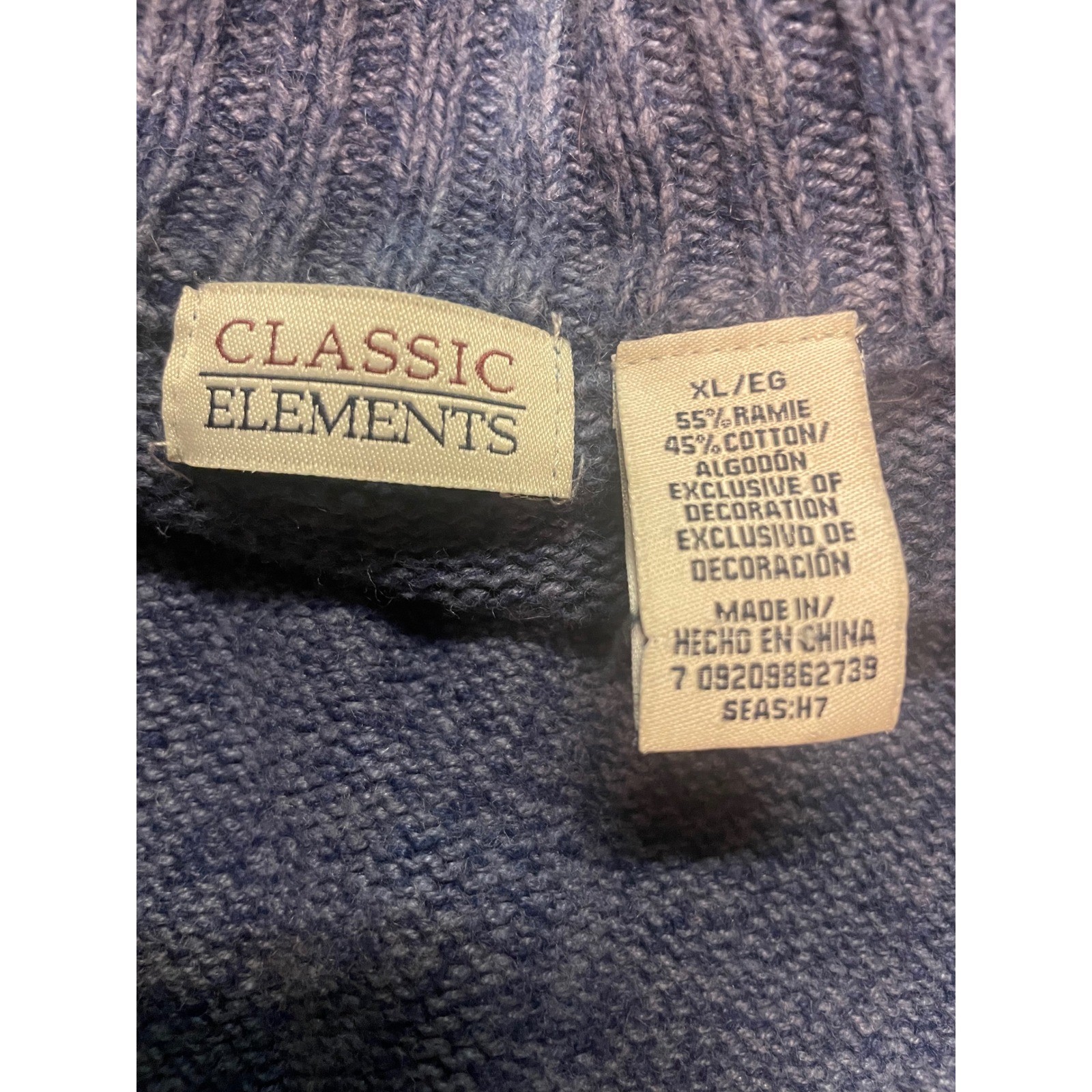 Classic Elements Women's Patchwork Snowflake Zip … - image 5