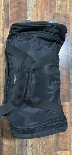 High Sierra 24” Rolling Wheeled Duffel Bag Luggage Bag Black Travel - Picture 9 of 9