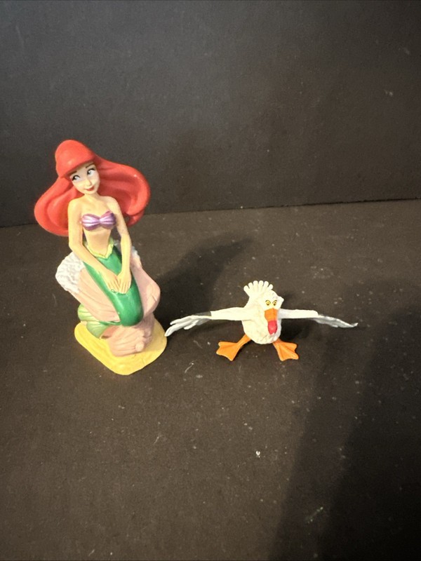 Ariel Disney The Little Mermaid On Rock 3.5” Figure PVC Toy & Scuttle Seabird