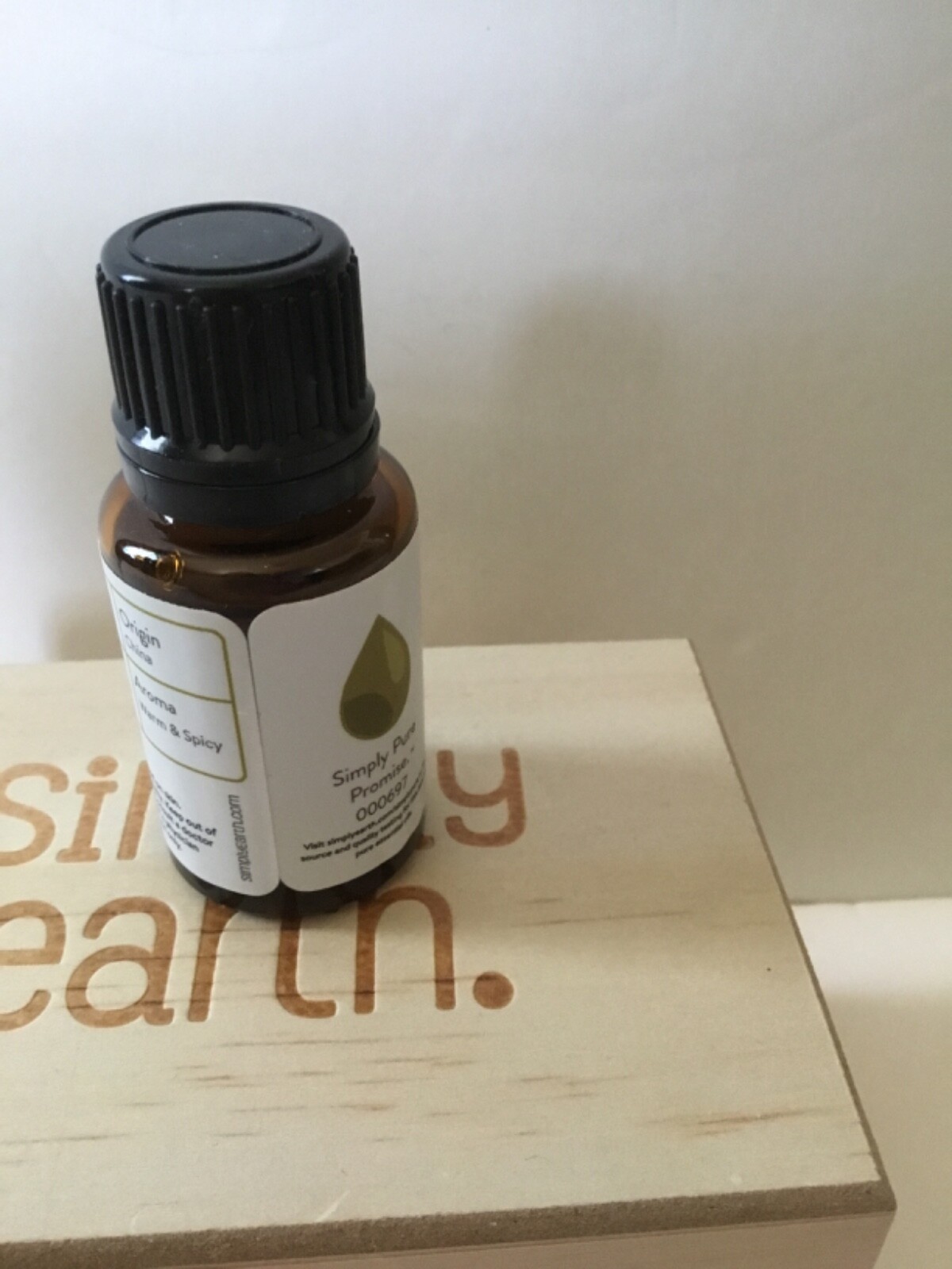 Simply Earth CASSIA 100% Pure Essential Oil New Sealed Amber 15 ml Bottle FRESH