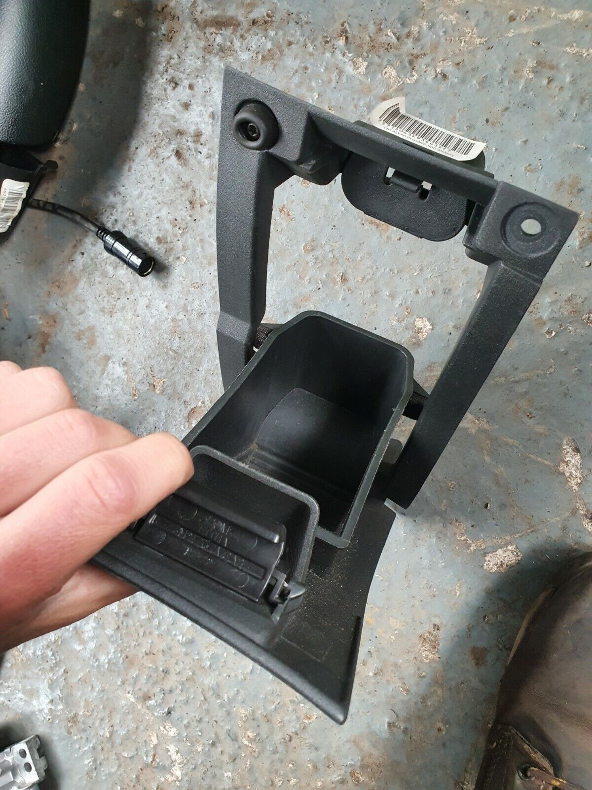Picture 2 of 4