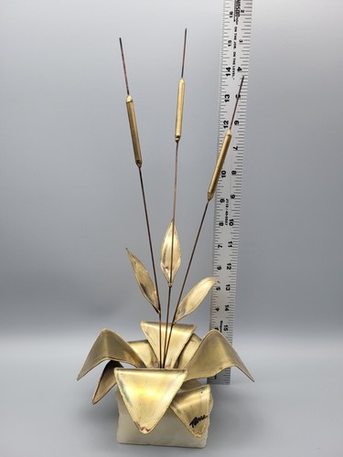Brutalist Metal Cattails Sculpture on Stone Rock Base Vintage - Picture 4 of 15
