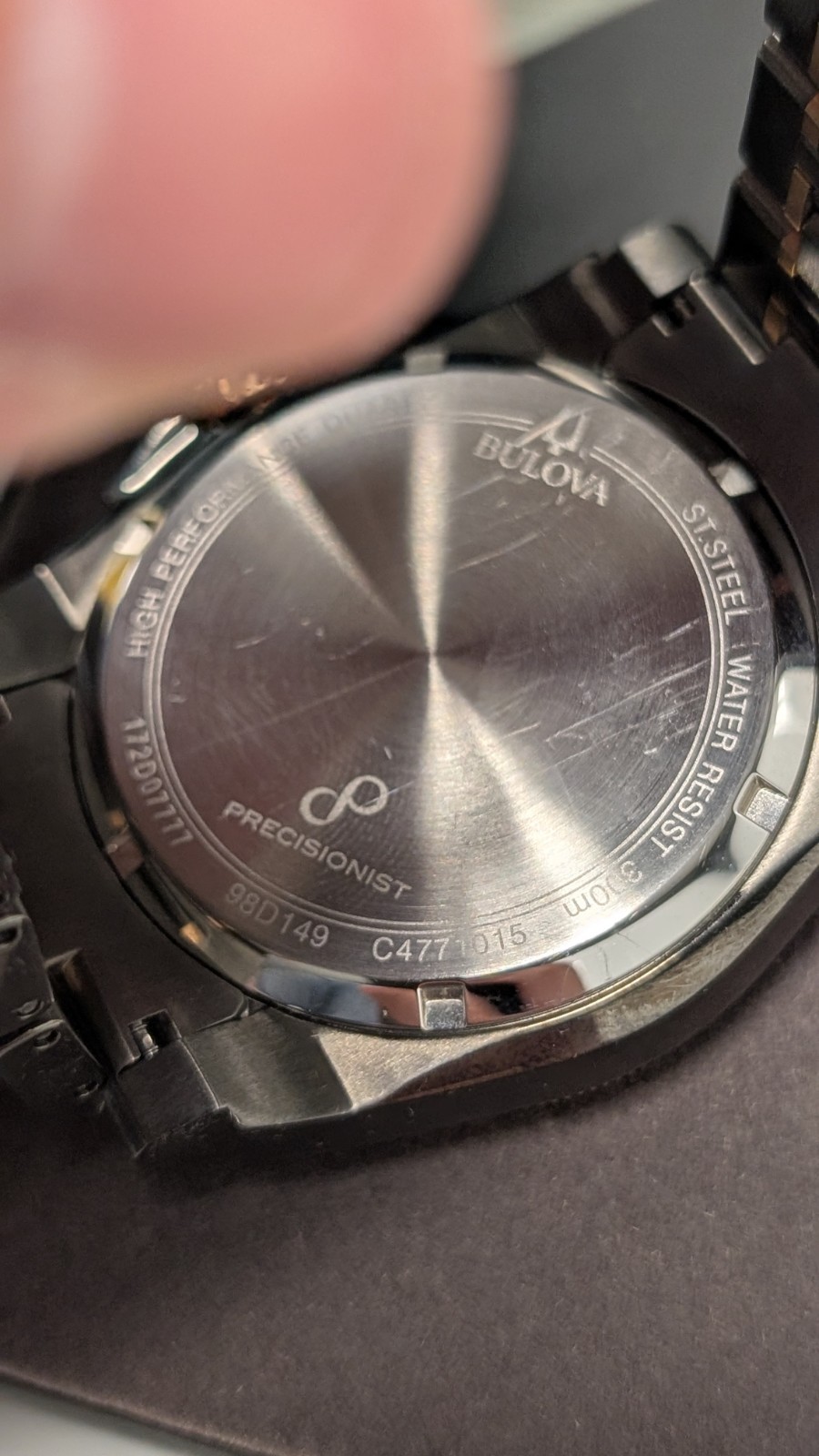 Bulova Precisionist 98D149 300M Black Gold Diamond Dial Watch 262kHz w/Box Links image 5