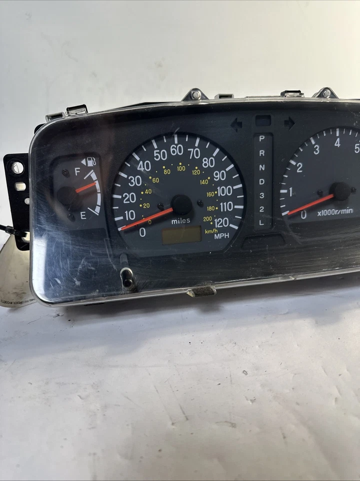 Speedometer Cluster Fits 01 MONTERO SPORT B3 Foto 3 de 4