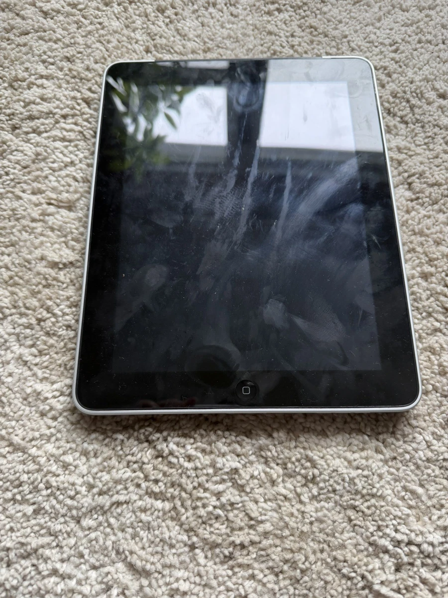 Apple iPad (1st Generation) 32 GB Tablets & eReaders with Built