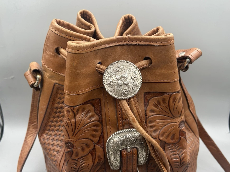 Bolsa de cordão American West couro bronzeado dourado balde corpo transversal - Imagem 2 de 4