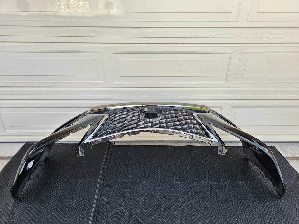 Rejilla de parachoques OEM 2020 2021 2022 para Lexus RX350 RX450h Foto 4 de 4