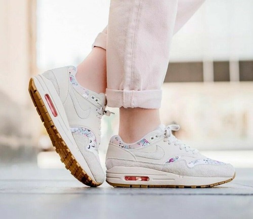 nike air max 1 floral desert sand