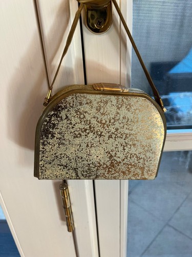 Borsa compatta Stratton Art Deco, finitura smaltata oro/crema, dettagli originali - Foto 2 di 7