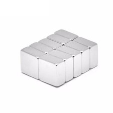 Aimants Néodyme 10 x 10 X 5 MM Super Aimants Haut Kraft Aimant de Bloc 50 Pièce