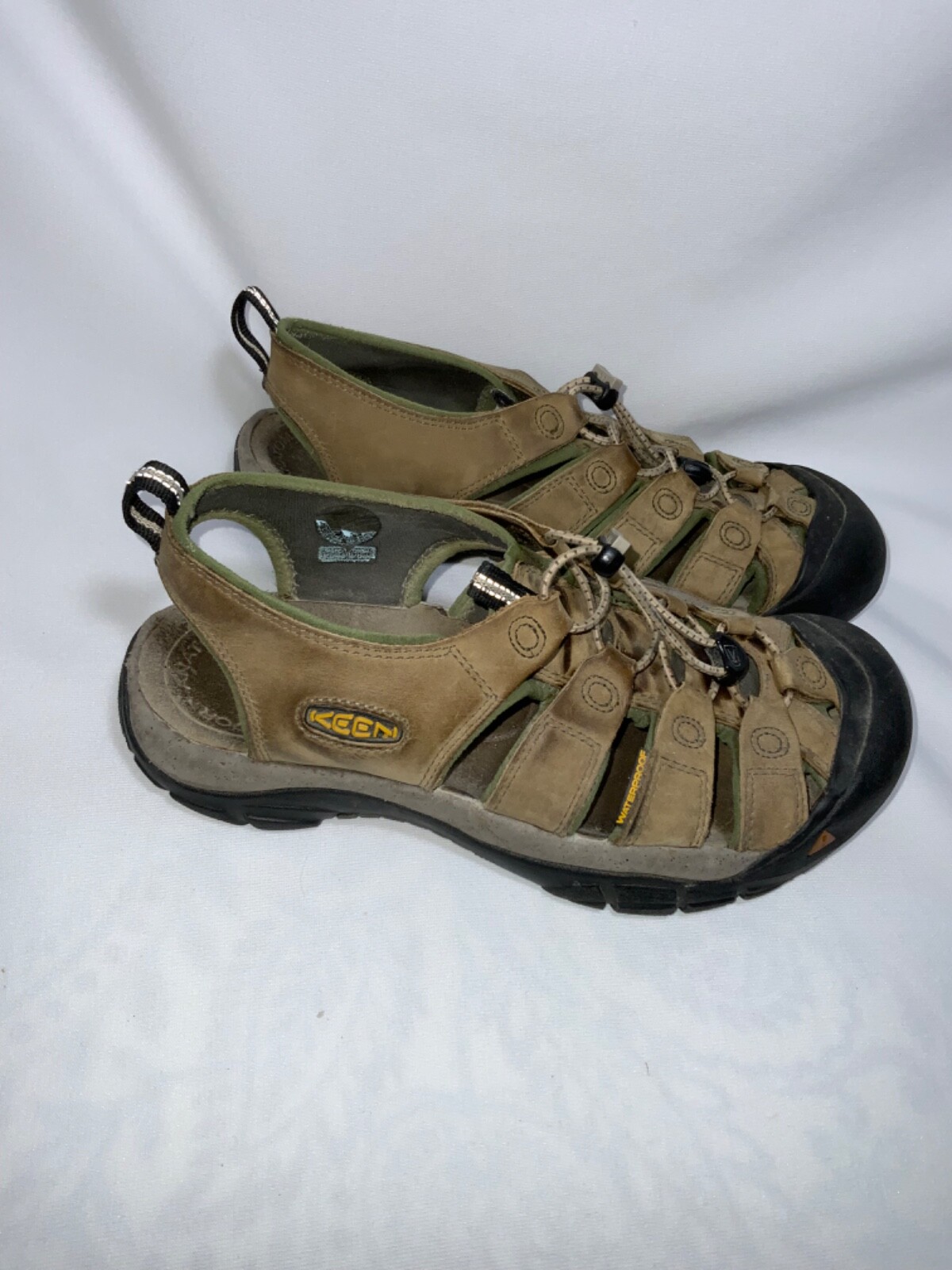 Sandali casual Keen Newport H2 da uomo in pelle marrone impermeabili 10 0 US EUC