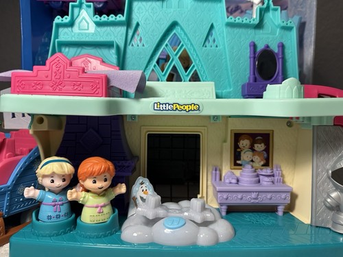 Little People Frozen Arendelle Adventure Castle, Sleigh, Parade Float-12 Figures - Picture 4 of 21