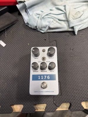 Universal Audio UAFX 1176 Studio Compressor Pedal | eBay