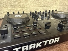 Native Instruments Traktor Kontrol S2 MK2 + imballo