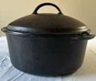 Vintage Wagner Ware Sidney-O #8 Cast Iron Dutch Oven w/Lid & Handle Preowned