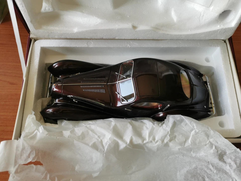 Talbot-Lago 150 SS Figoni & Falaschi, Memory Edition, CMC 1:18 M-179 - Immagine 3 di 4