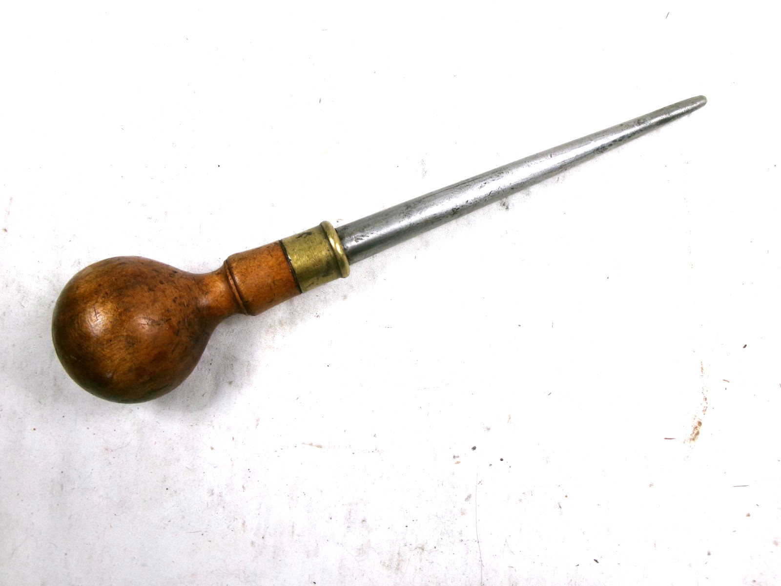 FANCY HARDWOOD & STEEL WITH BRASS TRIM 9" LONG MARLIN SPIKE - ROPE SPLICING TOOL
