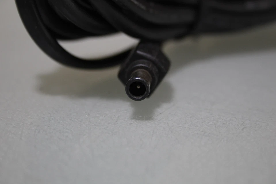 SONY Ladegerät Original Netzteil PCGA-AC19V9 - Bild 2 von 4