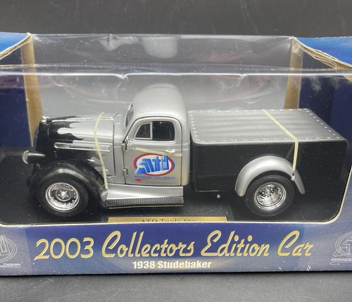 Liberty Classics 2003 Collectors Edition Car 1938 Studebaker Pickup Bank Diecast - Picture 5 of 10