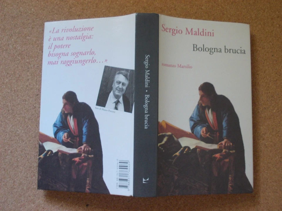 Bologna brucia, foto 2 di 3