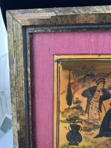 Piccola scena di raccolta vintage mediorientale incorniciata dipinta a mano su osso di cammello - Foto 3 di 11