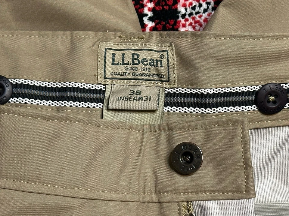L.L.Bean pants made of 100% polyester with a 38-inch waist and 31-inch inseam - Image 3 of 4