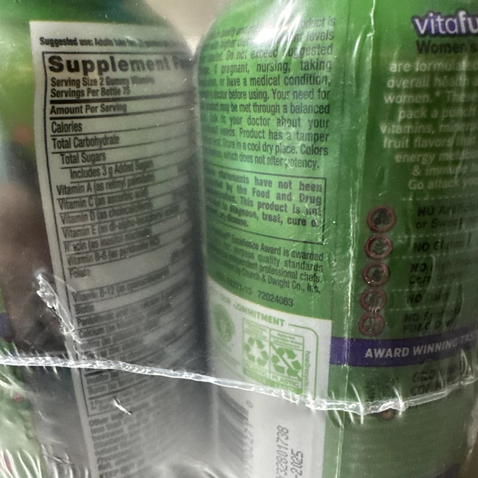(Paquete de 3) Vitafusion Mujer’s Vitaminas Gomosas - 150 Unidades por Botella 04/2025 Foto 3 de 3
