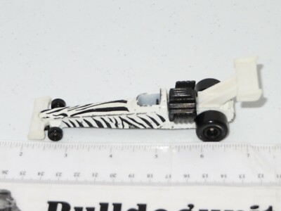Hot Wheels ミニカー 白黒ストライプ Hot Wheels ミニカー 白黒ストライプ Hot Wheels ミニカー 白黒