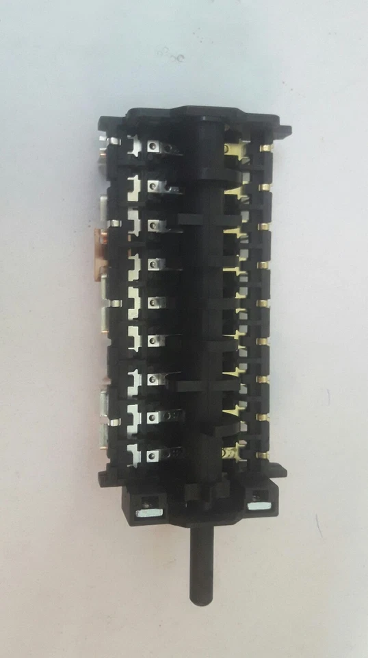 Commutateur Pour Four Smeg Code Original 811730204 4073/14