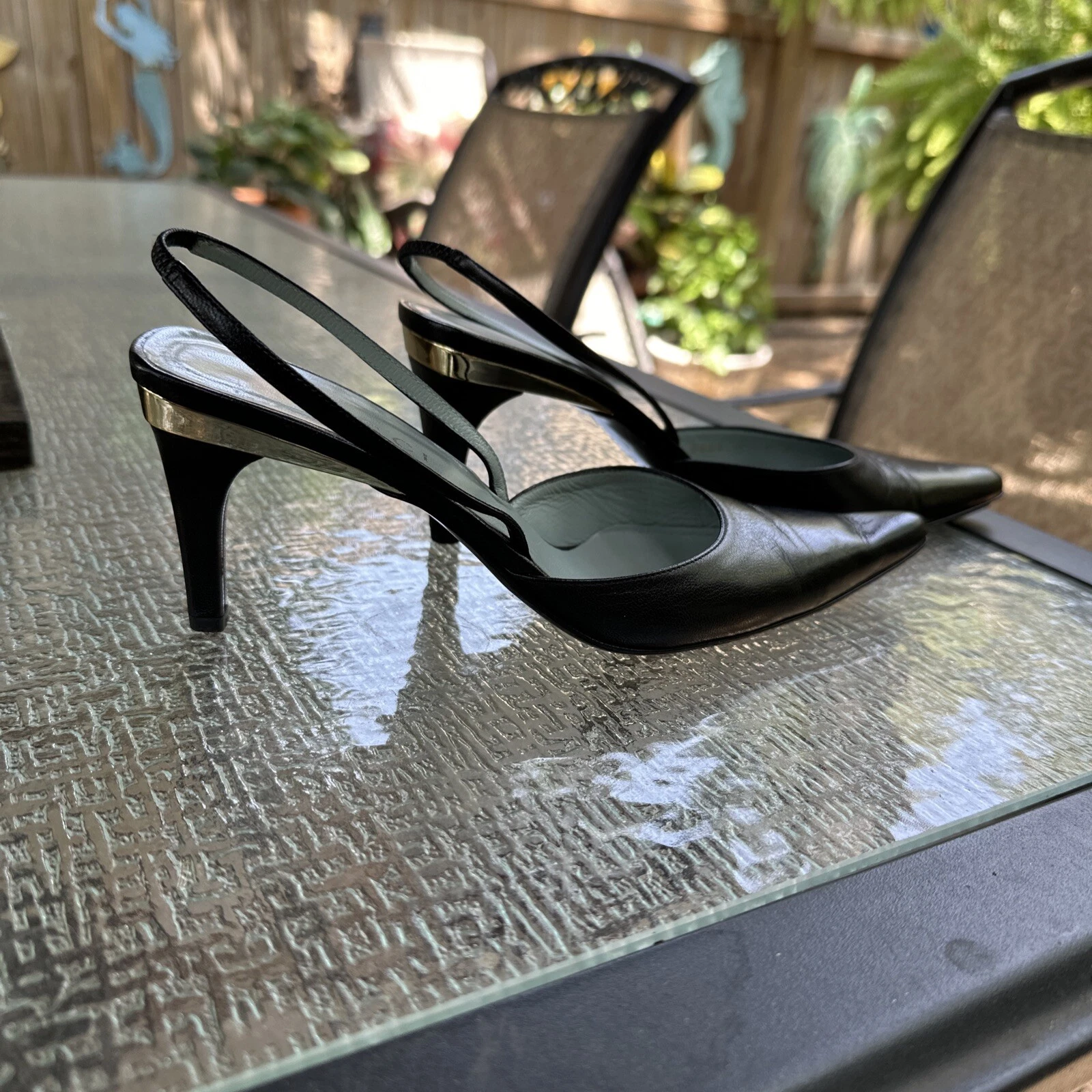 Chaussures arrière élingue en cuir noir bout pointu GUCCI taille 7B COA