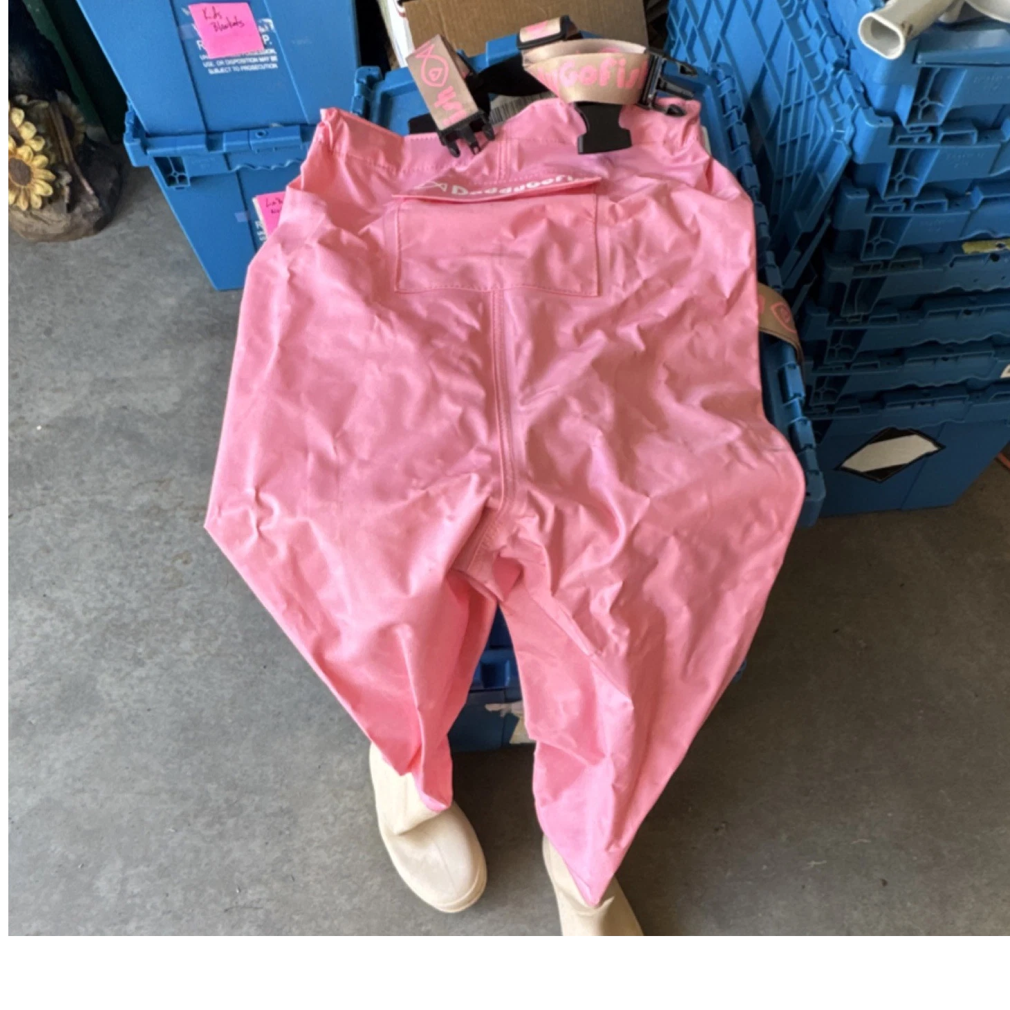 GoFish Pink Chest Waders Boot Foot Adjustable Braces with Attached Boots Fishing
Opens in a new wind