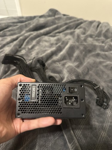 Corsair SF Series SF750 750 Watt 80+ Platinum Fully Modular SFX Power Supply - Photo 3/6