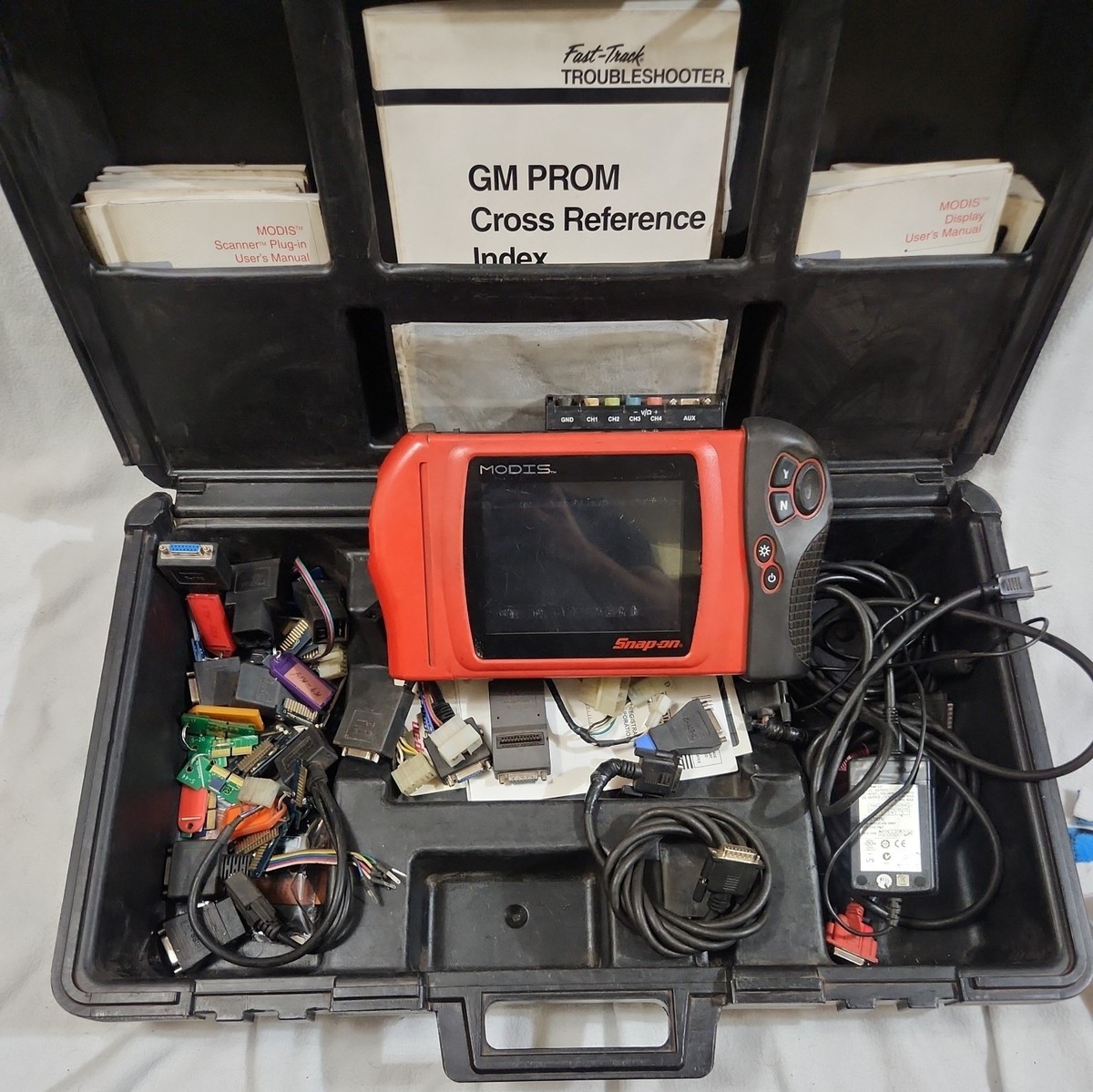 Snap-on MODIS Elite EEMS300 E12 Auto Diagnostic Scanner in Case