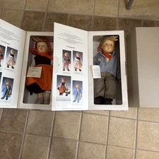 Vintage 1983 15” High M. I. Hummel Goebel Figurine On Holiday& Birthday Serenade