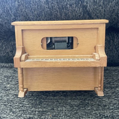 Vintage Miniature Upright Piano Dollhouse (1:12) Furniture/Music Box ***Working