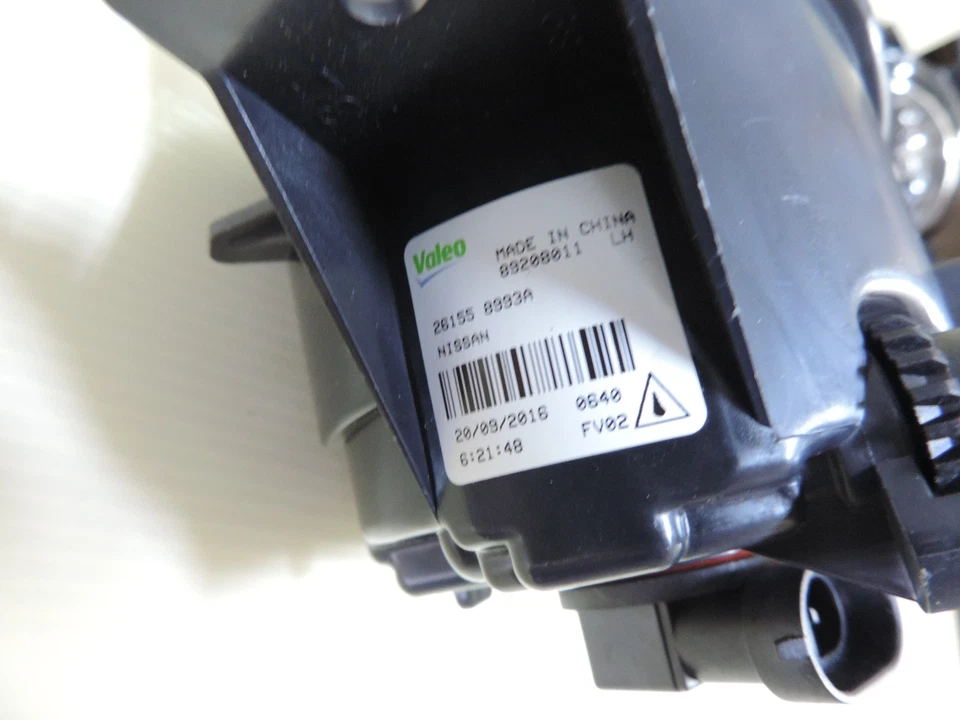 НОВАЯ оригинальная противотуманная лампа Altima Maxima ~ Pathfinder ~ ROGUE ~ Versa от оригинального производителя правая сторона под правую руку - Изображение 3 из 3